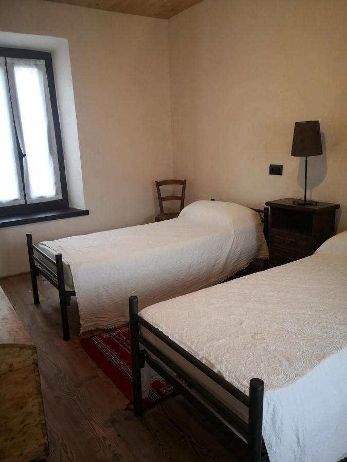 Apartamento Da Tinti Madonna Del Sasso Exterior foto