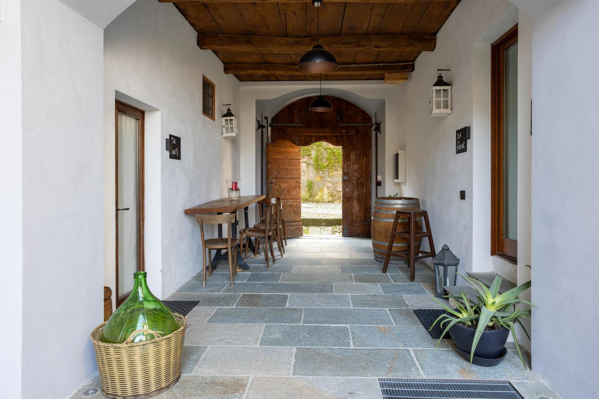 Apartamento Da Tinti Madonna Del Sasso Exterior foto