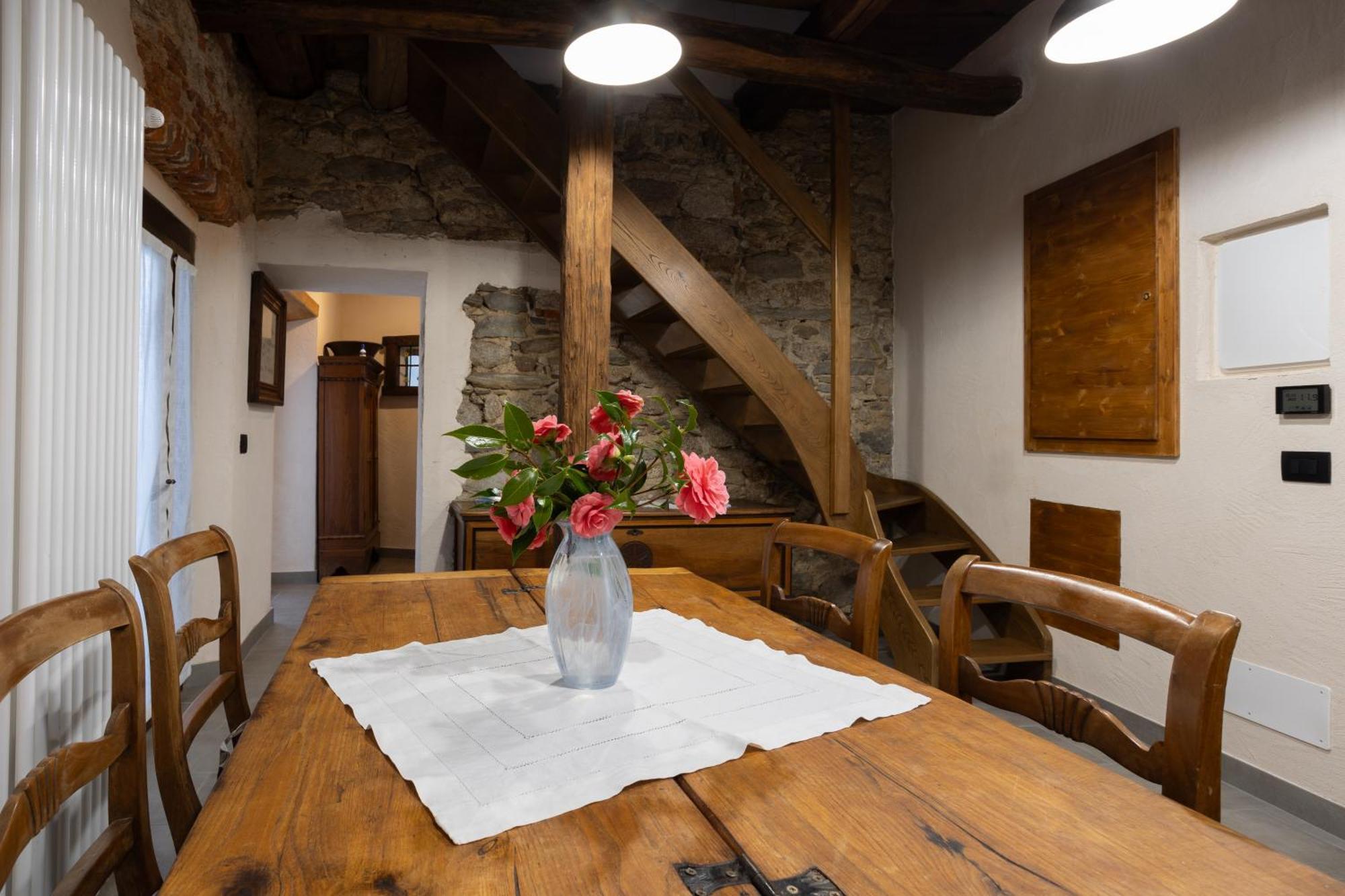 Apartamento Da Tinti Madonna Del Sasso Exterior foto